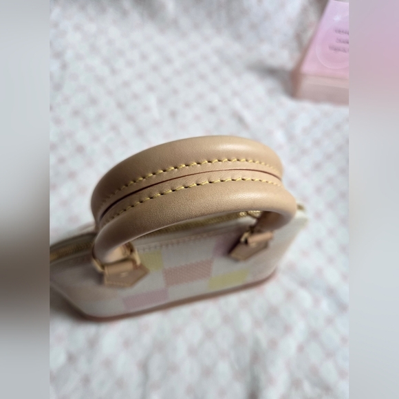 Louis Vuitton Giant Damier Top Handle Bag | Neutral Coated Canvas | Authentic - Picture 11 of 13